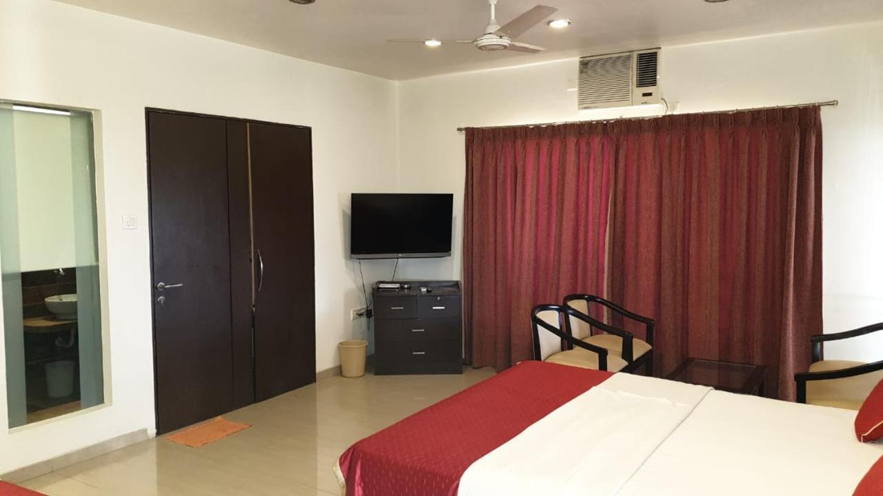 Resort Silver Hills Lonavala Exterior foto