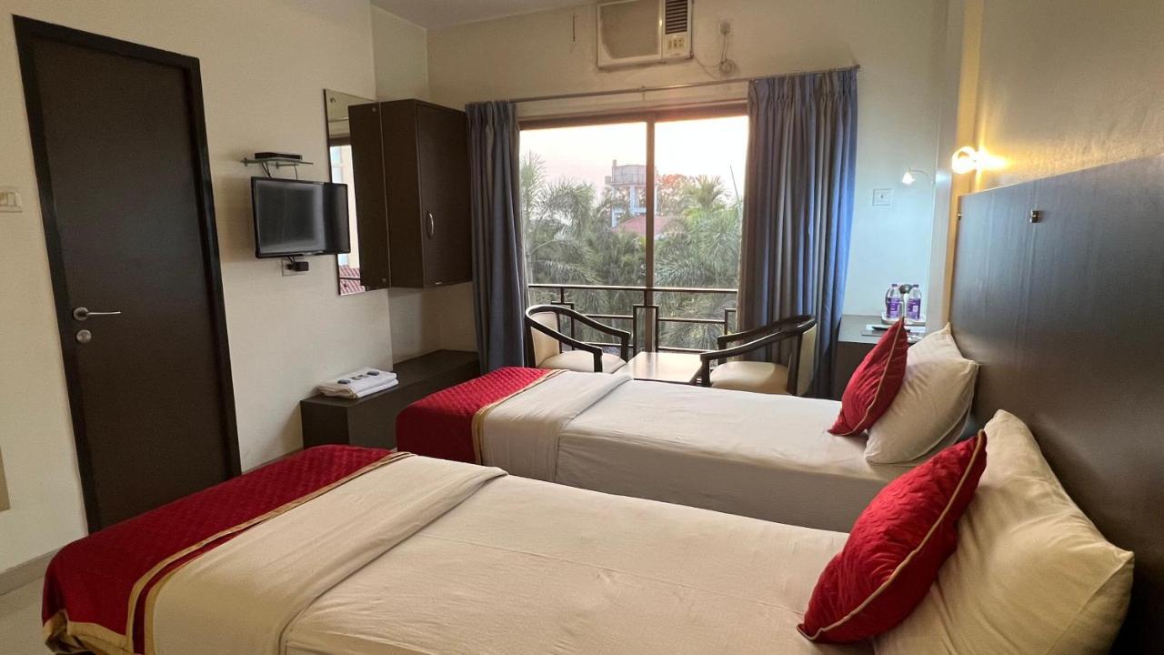 Resort Silver Hills Lonavala Exterior foto